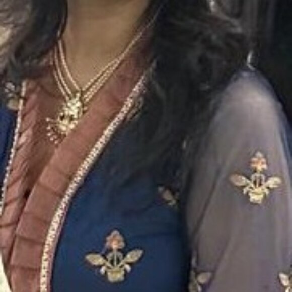 Asim Jofa Stunning 4 piece embroidery suit - Picture 1 of 6